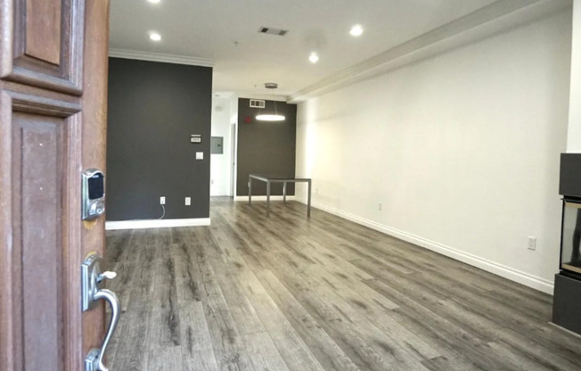 268 N Mar Vista Ave #4