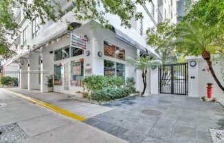 2 beds, 2 baths, $3,500, Unit # 1701