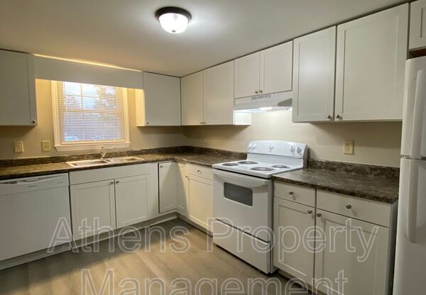 187 SHOEMAKER CT