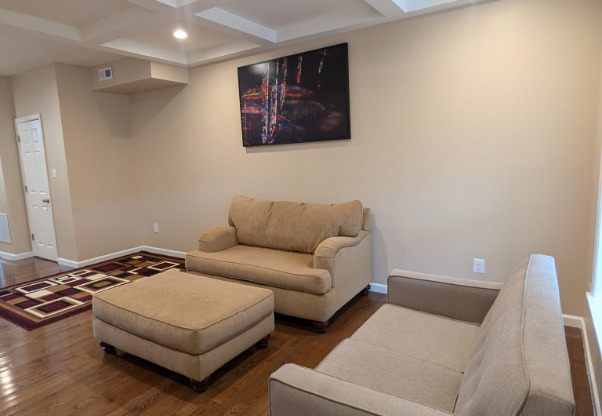 3520 E FAYETTE ST