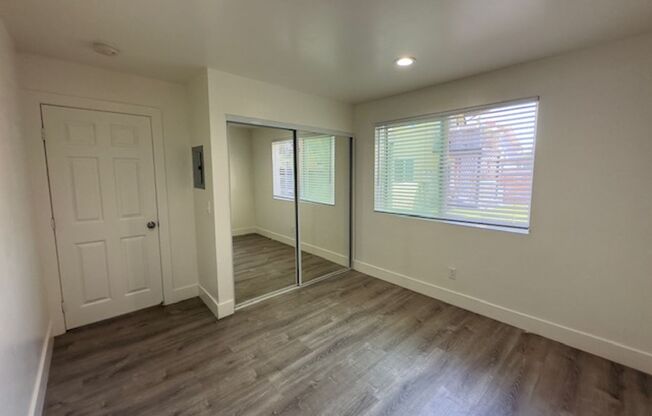 2 beds, 1 bath, 750 sqft, $2,549, Unit 402