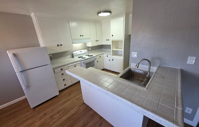 2 beds, 1 bath, 850 sqft, $1,500, Unit 2240-11