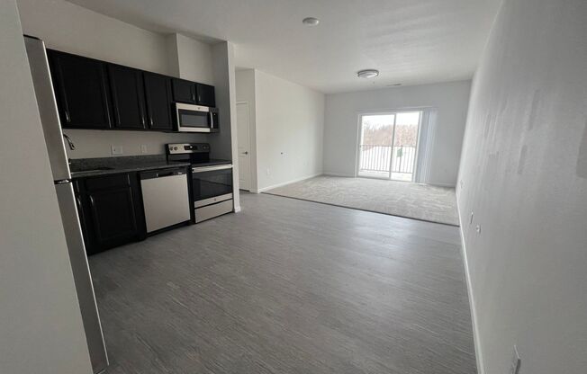 2 beds, 1 bath, 936 sqft, $1,280, Unit 318