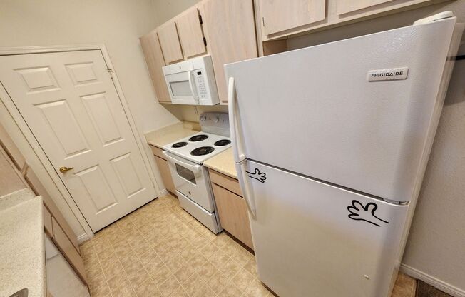 2 beds, 2 baths, $1,430