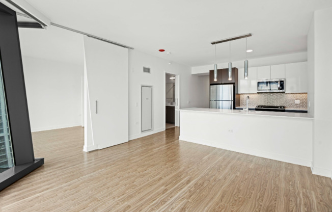 1325 S MICHIGAN AVE