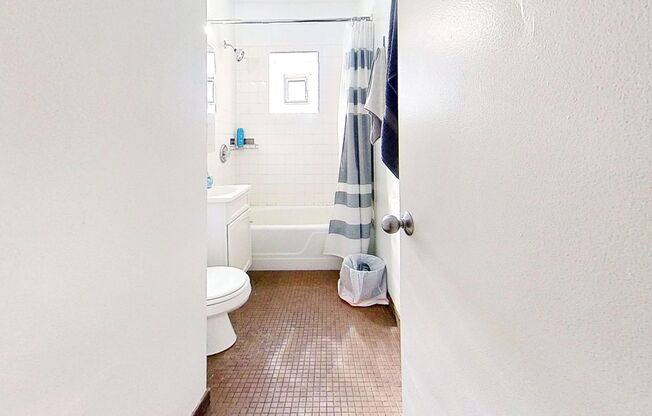 1 bed, 1 bath, 815 sqft, $2,145, Unit 1311 3B