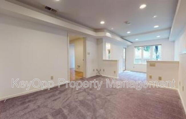 450 28 AVE