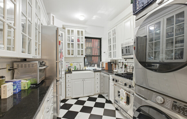 31 Tiemann Pl.