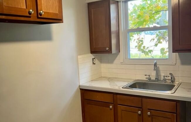 1 bed, 1 bath, 1,000 sqft, $1,295, Unit 7435