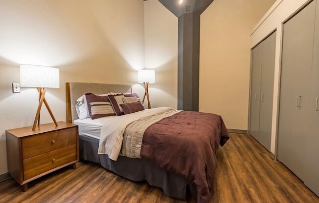 2 beds, 2 baths, 1,305 sqft, $1,890, Unit 320