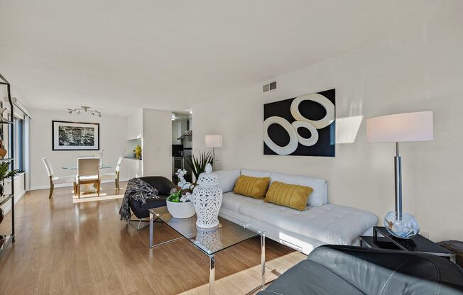 Bright and modern one bedroom one bathroom San Mateo