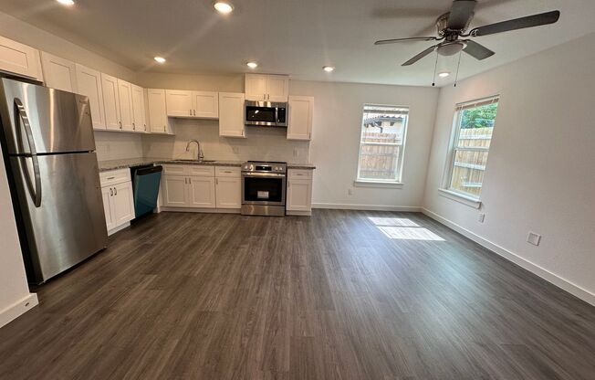 3-Bedroom Duplex with Modern Finishes & Full Appliance Package – Move-In Ready!"