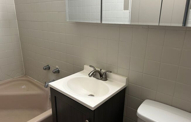 1 bed, 1 bath, $630, Unit 1030-202