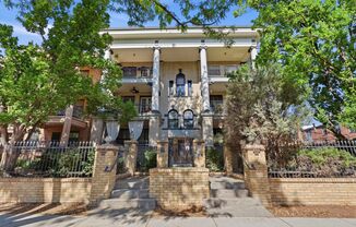 1 bed 1 bath Condo in Downtown Denver Capital Hill!