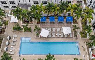 Pool | Paramount on Lake Eola