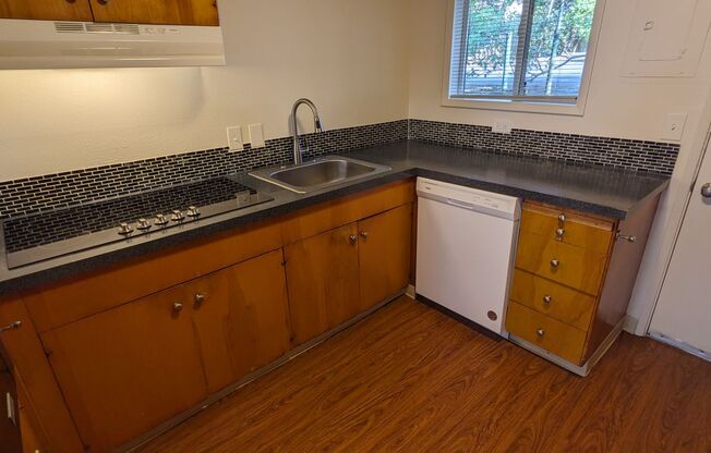 2 beds, 1 bath, 800 sqft, $1,413, Unit 3485-11