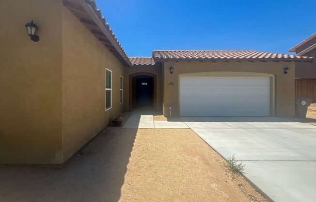 3 beds, 2 baths, $2,200, Unit 74109 Cactus Wren Ct