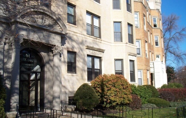 2 beds, 1 bath, 650 sqft, $2,995, Unit 25