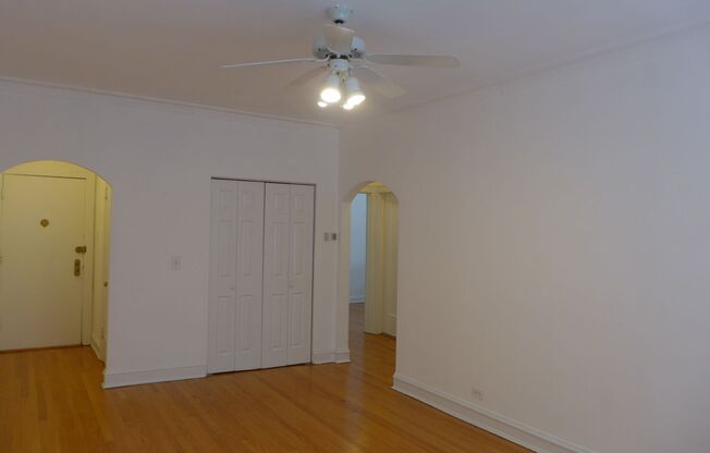 Lamon Courts Apartments