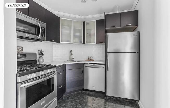 Studio, 1 bath, $3,500, Unit 9L