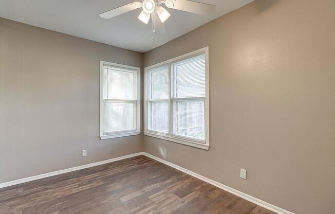 10921 Shady Lane - 3/bed 2/bath $1,395/month