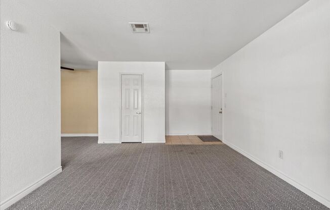 1 bed, 1 bath, $1,200, Unit # 221 C 4