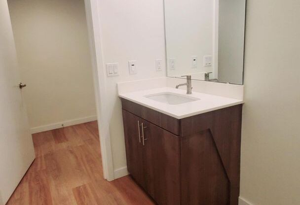1 bed, 1 bath, 550 sqft, $2,295, Unit 403