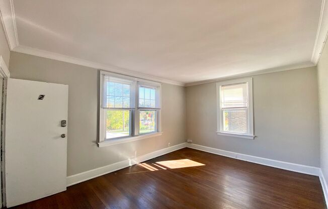3 beds, 1 bath, 1,000 sqft, $1,500, Unit Unit 2