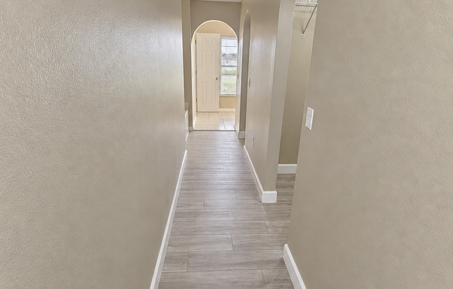 4 beds, 3.5 baths, $2,800