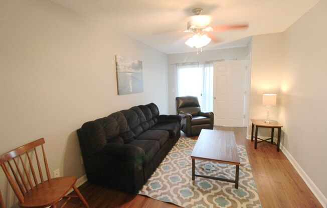 4 beds, 2 baths, $525