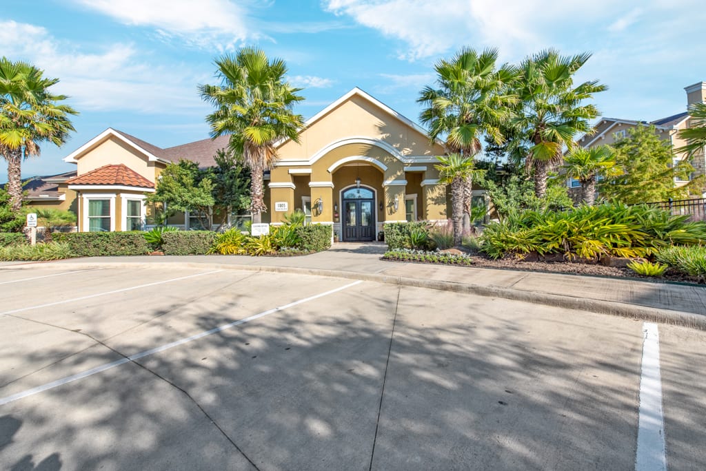 League City Apartments in a Stunning Community