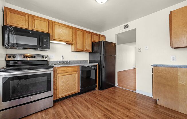 COURTYARD GARDENS APARTMENTS