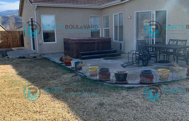 3 beds, 2 baths, $3,000