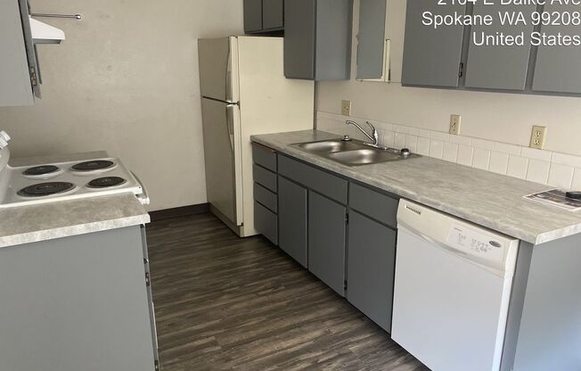 2102 E Dalke
