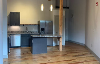 2 beds, 2 baths, 975 sqft, $1,890