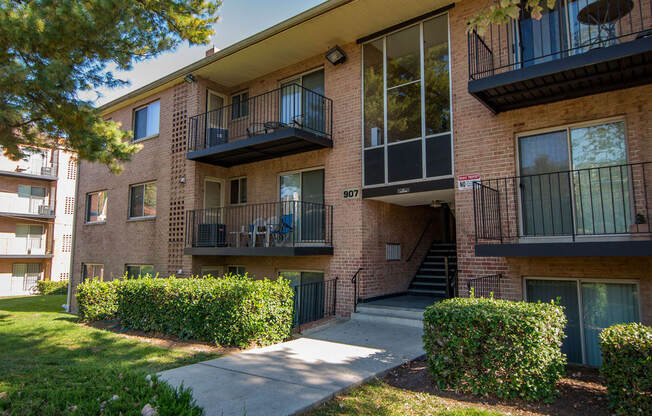 Glen Willow Apartments Building Exterior 18