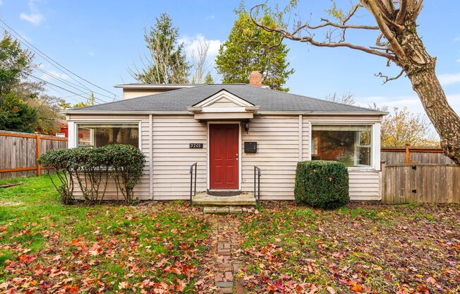 3 Bedroom Home in the Heart of W Seattle!