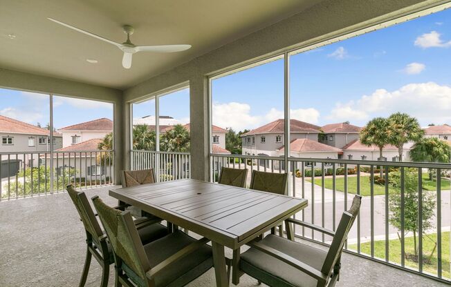 3 beds, 2 baths, $2,950, Unit #201