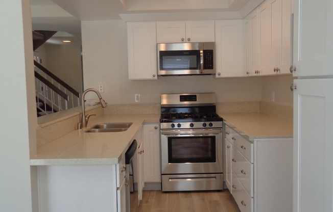 Beautifully remodeled 3 bedroom and 2 and half bathroom downtown home