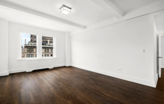 1085 Park Ave