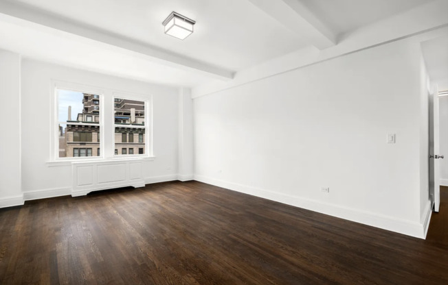 1085 Park Ave