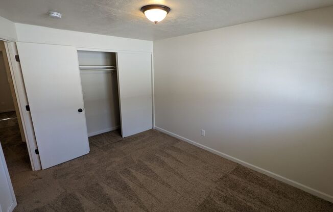 2 beds, 1.5 baths, 900 sqft, $1,425, Unit 7873