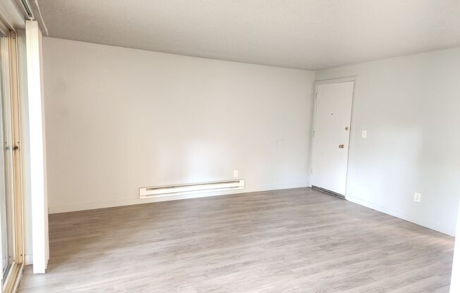 1 bed, 1 bath, 525 sqft, $1,375, Unit 07