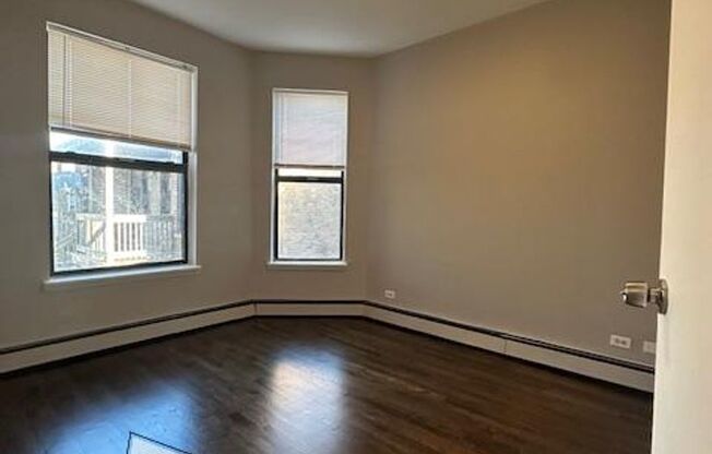 2 beds, 1 bath, 850 sqft, $1,500, Unit 368-3