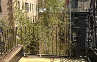 53 W 94 ST
