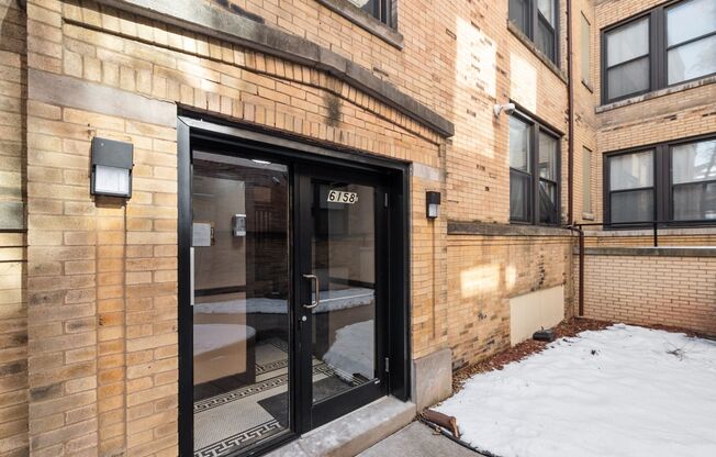 6152-58 S. Martin Luther King Dr.