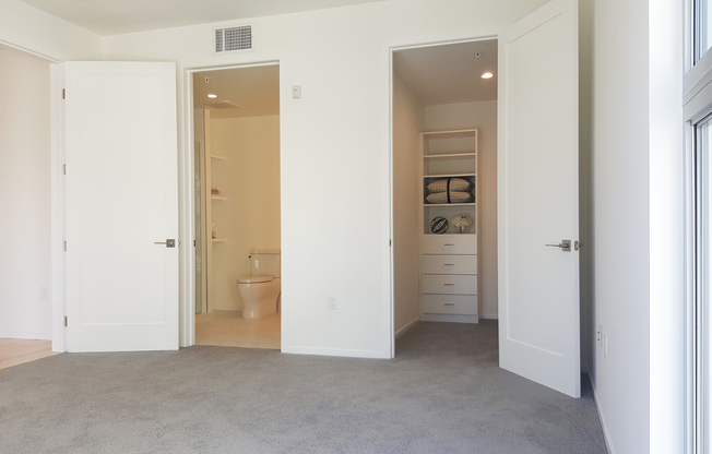 2 beds, 2 baths, 1,215 sqft, $4,450, Unit Unit 302