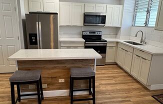 Lusitana Gardens 1 bed/1 bath/1 parking - Utilities included