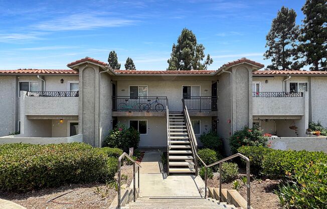 Charming 2BD/2BA Condo in La Mesa W/ A/C, Private Patio, & Community Pool/Spa!