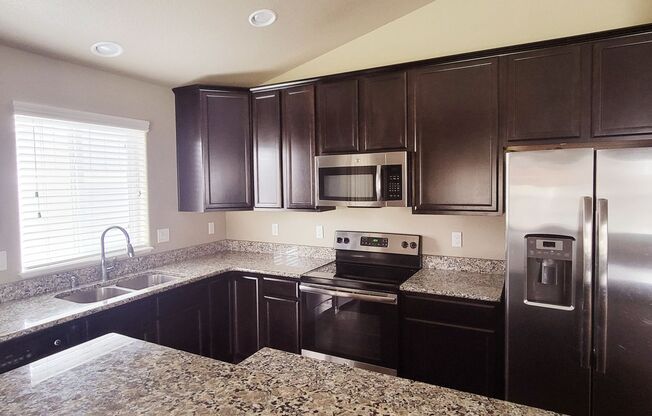 4 Bed 3 Bath 3 Car Garage for Rent in Lorson Ranch!!